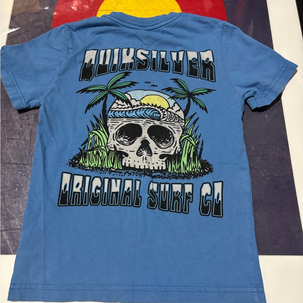 Quiksilver Blue Short Sleeve Tee with Skull & Palm Graphic - Picture 3 of 5